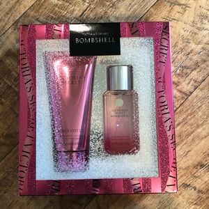 Victoria secret bombshell